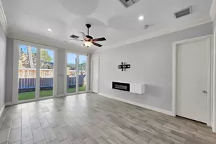 220 Summerwood St, Beaumont, TX 77706 - Photo 11