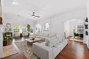 12806 Shadow Canyon Ln, Pearland, TX 77584 - Photo 5