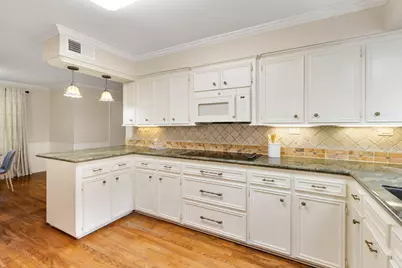 13711 Crickett Hollow Drive, Houston, TX 77069 - Photo 9