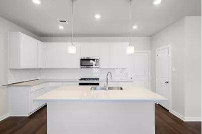 1907 Stargazer Lane, Angleton, TX 77515 - Photo 3