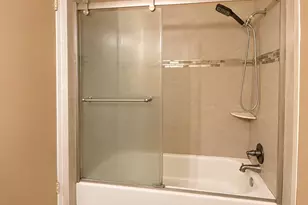 7913 Grove Ridge Dr, Houston, TX 77061 - Photo 21