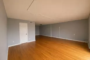 7913 Grove Ridge Dr, Houston, TX 77061 - Photo 5
