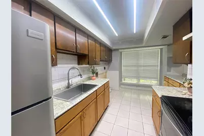 7913 Grove Ridge Drive, Houston, TX 77061 - Photo 9