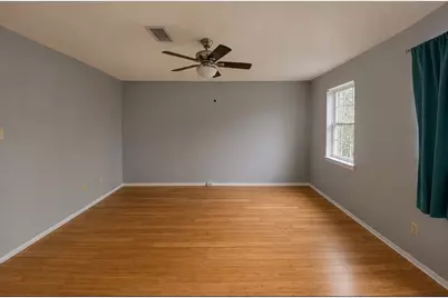 7913 Grove Ridge Drive, Houston, TX 77061 - Photo 11