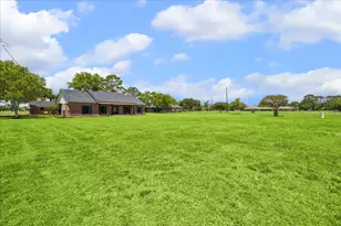 15415 Skyhawk Ln, Beach City, TX 77523 - Photo 31