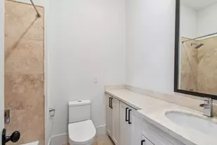 815 E 27th St, Houston, TX 77009 - Photo 29