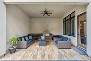 815 E 27th St, Houston, TX 77009 - Photo 37