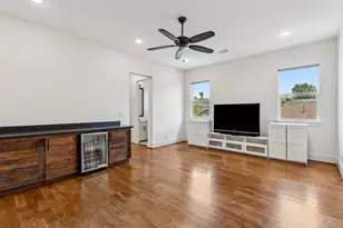 815 E 27th St, Houston, TX 77009 - Photo 19