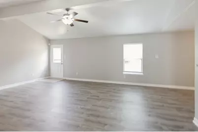 10842 Spring Brook Pass Drive, Humble, TX 77396 - Photo 5