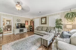 2202 Easley Cir, Huntsville, TX 77320 - Photo 7