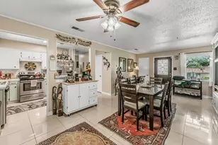2202 Easley Cir, Huntsville, TX 77320 - Photo 11