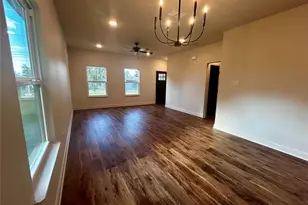 203 E Fleming, Longview, TX 75604 - Photo 5