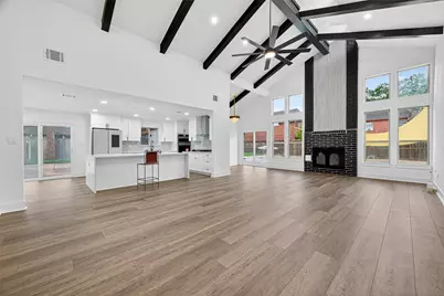 3006 Golden Hills Lane, Missouri City, TX 77459 - Photo 1