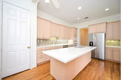 1915 Woodbury Street, Houston, TX 77030 - Photo 15