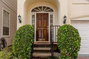 1915 Woodbury St, Houston, TX 77030 - Photo 3
