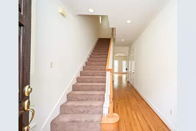1915 Woodbury Street, Houston, TX 77030 - Photo 5