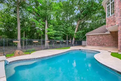 854 Plainwood Drive, Houston, TX 77079 - Photo 35
