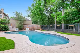 854 Plainwood Dr, Houston, TX 77079 - Photo 37
