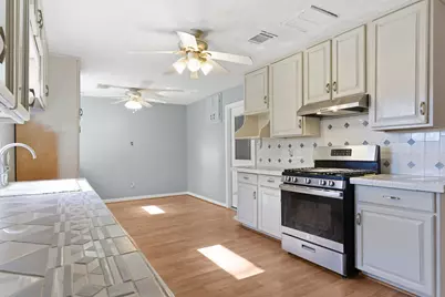 5619 Duxbury Street, Houston, TX 77035 - Photo 15