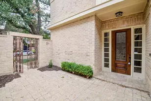 44 Bayou Pointe Dr, Houston, TX 77063 - Photo 5