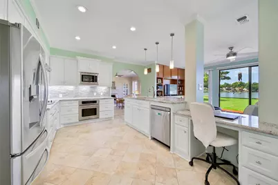 142 Lakeside Drive, Conroe, TX 77356 - Photo 13