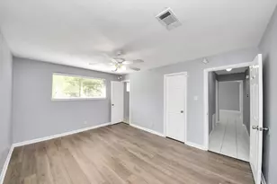 6031 Dellfern Dr, Houston, TX 77035 - Photo 15