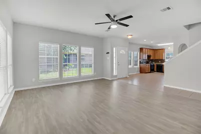 1526 Village Townhome Drive, Pasadena, TX 77504 - Photo 7