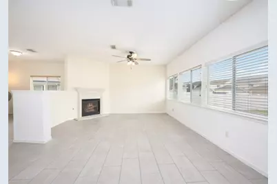 20827 Settlers Lake Cir N, Katy, TX 77449 - Photo 9