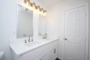 9111 Morningstar Dr, Sugar Land, TX 77479 - Photo 33