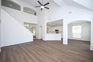 9111 Morningstar Dr, Sugar Land, TX 77479 - Photo 11