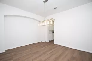 9111 Morningstar Dr, Sugar Land, TX 77479 - Photo 9