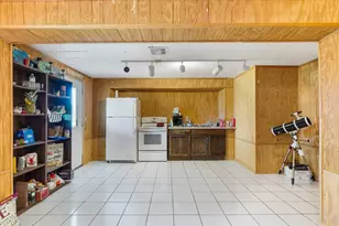 1426 Angle Rd, Angleton, TX 77515 - Photo 23