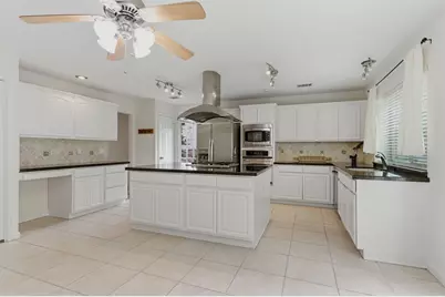 59 Fire Flicker Place, The Woodlands, TX 77381 - Photo 3