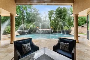 13703 Greenwood Ln S, Houston, TX 77044 - Photo 3