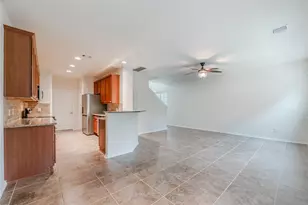 323 Bloomhill Pl, Magnolia, TX 77354 - Photo 9