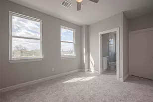 4748 Mallow Street E, Houston, TX 77033 - Photo 37
