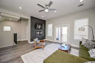 4748 Mallow Street E, Houston, TX 77033 - Photo 7