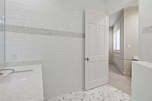 201 Hidden Pines Ct, League City, TX 77573 - Photo 31