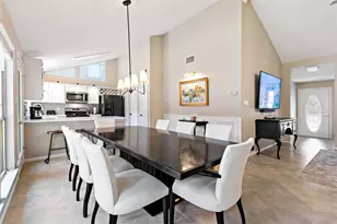 9 Brentwood Oaks Ct, Spring, TX 77381 - Photo 5