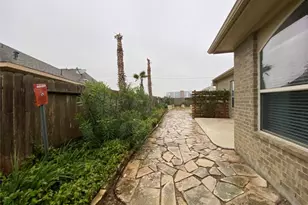 204 Bailey Brook Ln, Dickinson, TX 77539 - Photo 21