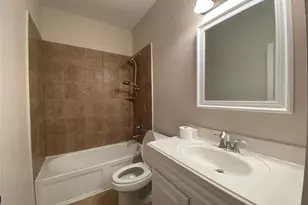 204 Bailey Brook Ln, Dickinson, TX 77539 - Photo 15