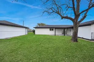 101 Talisman St, Lake Jackson, TX 77566 - Photo 41