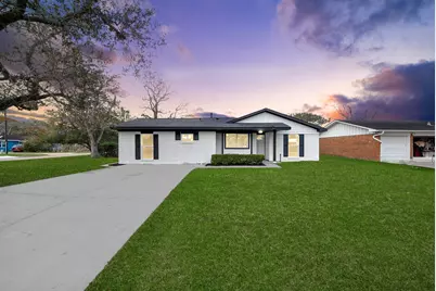 101 Talisman Street, Lake Jackson, TX 77566 - Photo 35