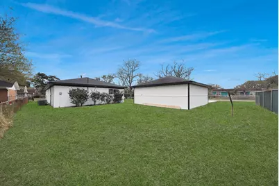 101 Talisman Street, Lake Jackson, TX 77566 - Photo 39