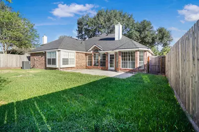 1602 Summer Rain Drive, Houston, TX 77339 - Photo 33