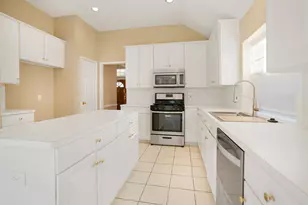 1602 Summer Rain Dr, Houston, TX 77339 - Photo 15