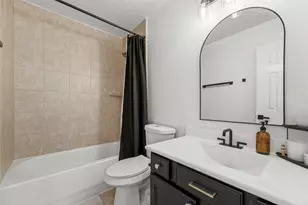 870 Fisher St, Houston, TX 77018 - Photo 31