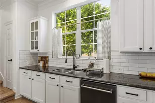 870 Fisher St, Houston, TX 77018 - Photo 23