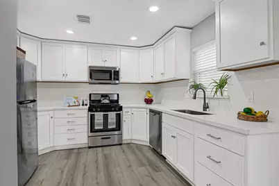 3802 Loft Forest Court, Kingwood, TX 77339 - Photo 3