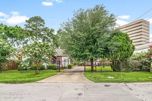 2609 Bevis St, Houston, TX 77008 - Photo 13